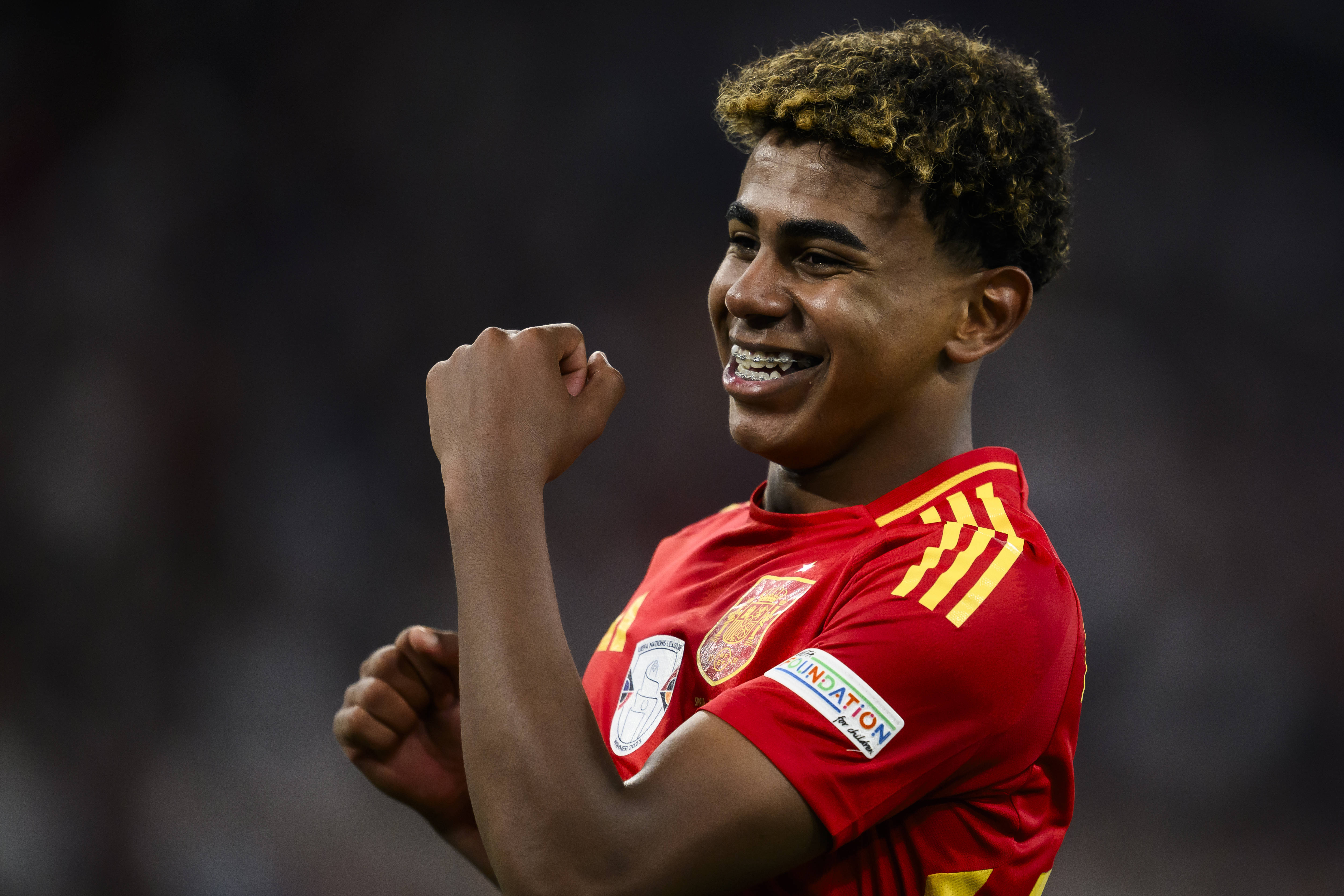 亚云体育APP-C罗新星比赛局势复杂表现突出，法国队前途光明！赛场气氛高涨的简单介绍