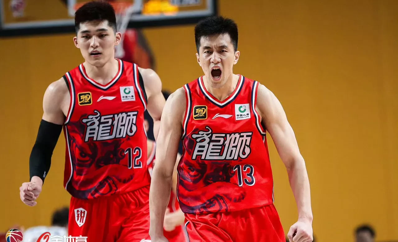 多伦多猛龙发布备战花絮，集结日完成体检，足总杯任务艰巨，资深球员宣示担当的简单介绍